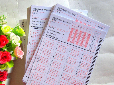 答題卡一般是什麽紙質？